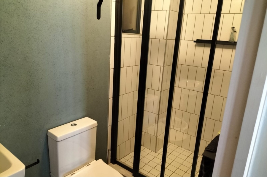 To Let 2 Bedroom Property for Rent in Waves Edge Western Cape